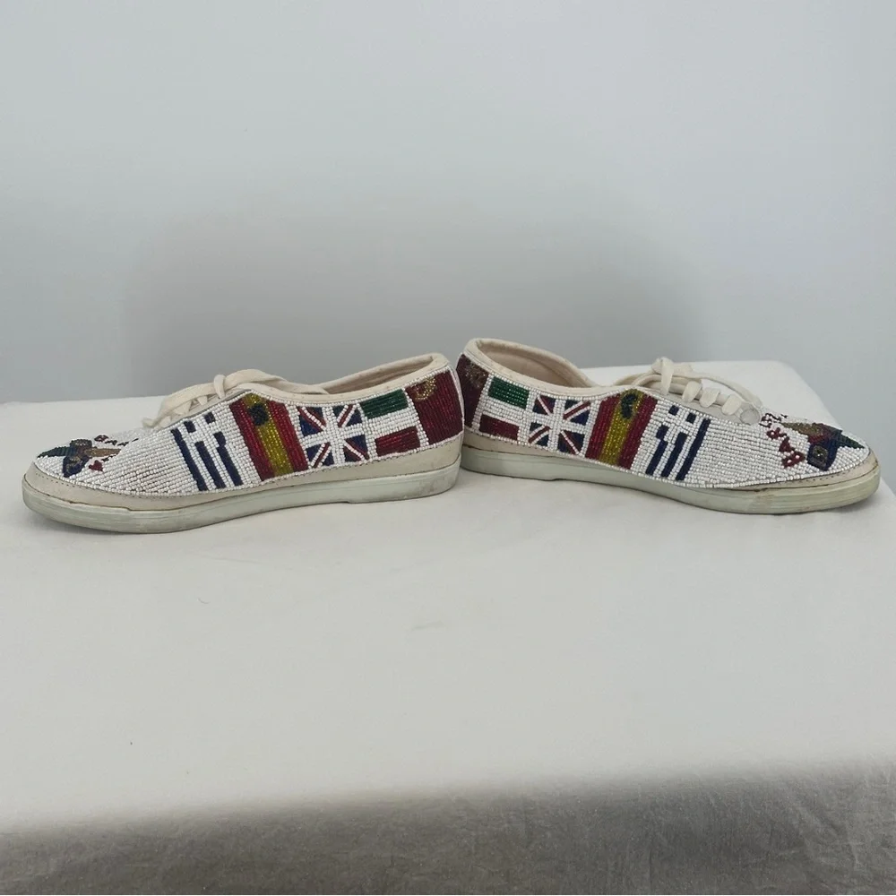 Women’s White Beaded Barcelona Sneakers Shoes Size‎ 7.5 Vintage 90’s Olympics